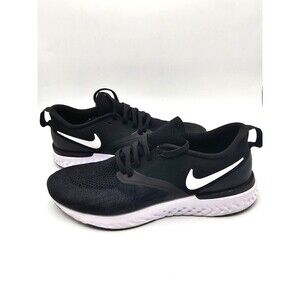 NIKE Odyssey React 2 Flyknit Womens Size 9 in Black and White (MSRP: $120)